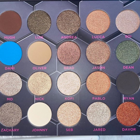 Barbarella Eyeshadow Palette - Picture 3 of 3